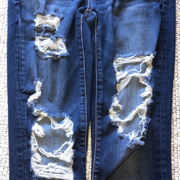 (SOLD) American eagle jeans - Picture 2 of 4